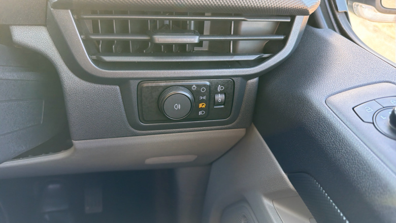 Ford Transit Custom 300 L2 Diesel Fwd 2.0 EcoBlue 110ps H1 Van Leader